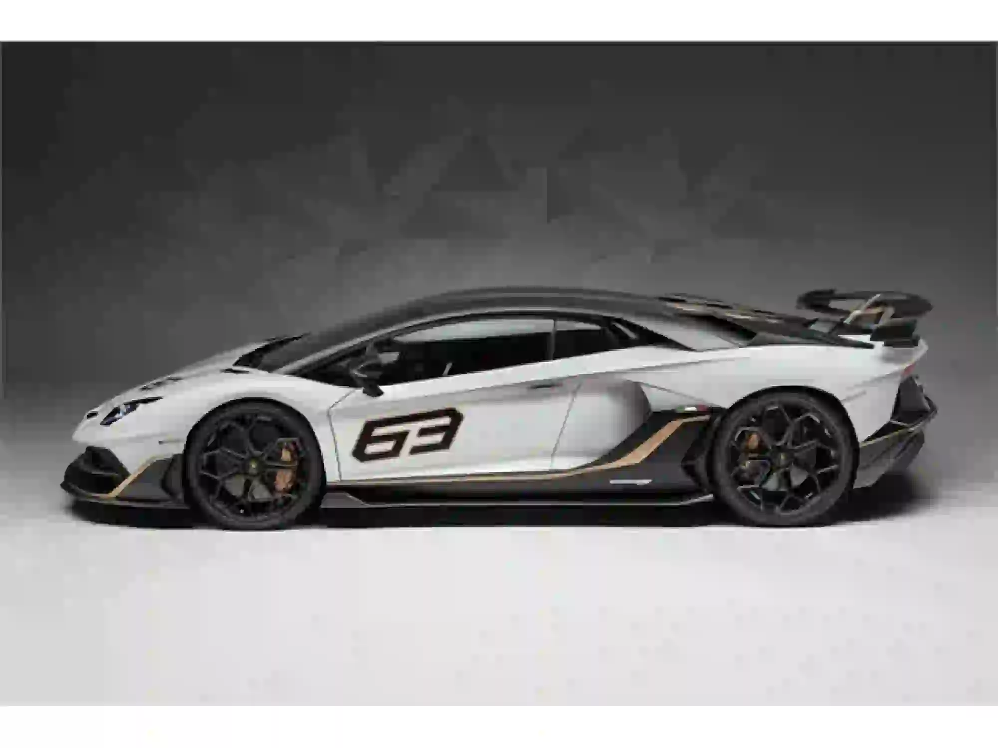 Lamborghini Aventador SVJ 63  - 8