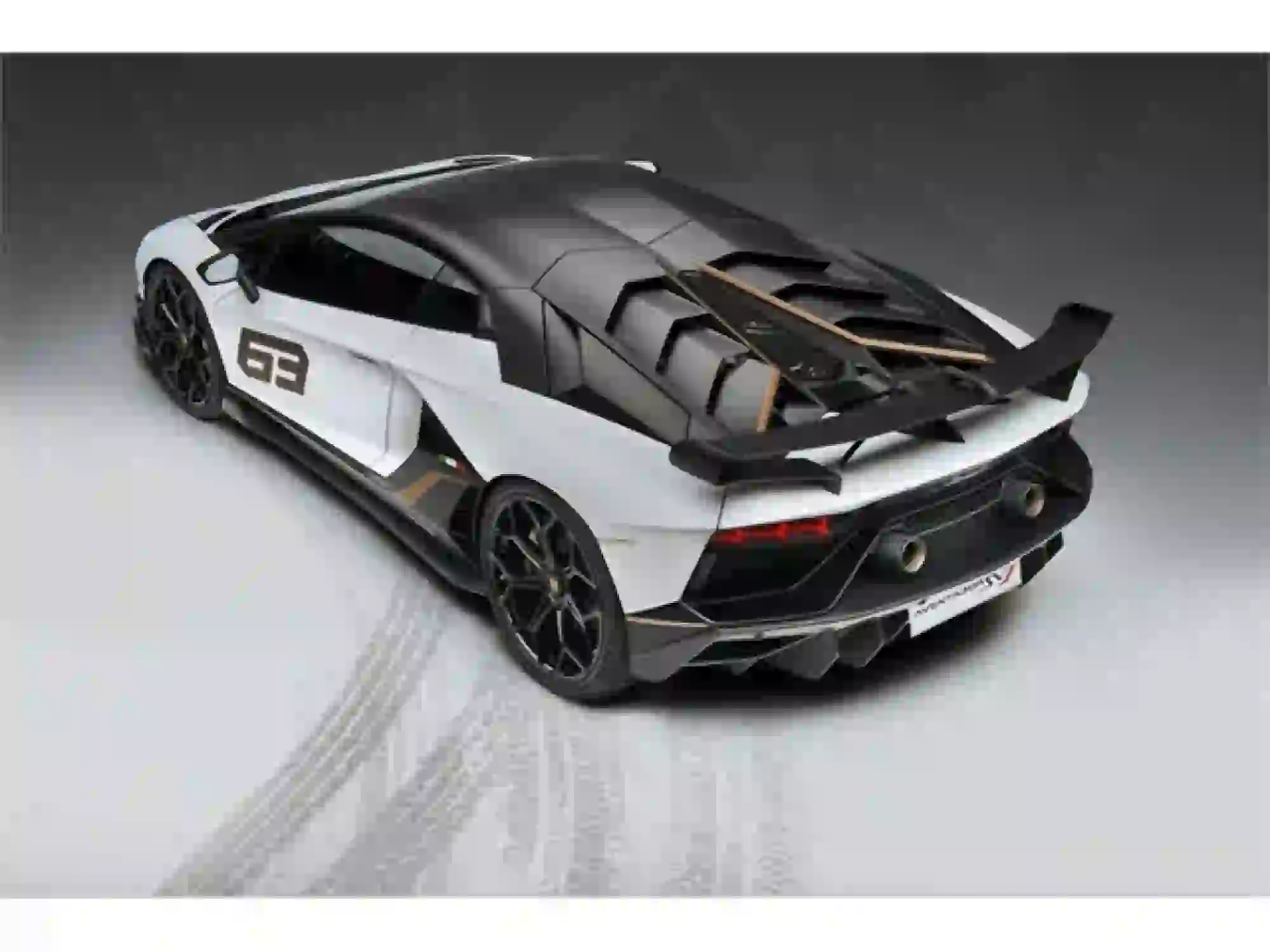 Lamborghini Aventador SVJ 63  - 9