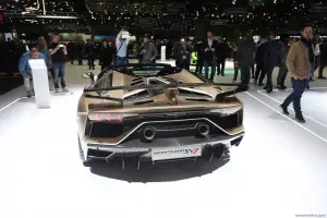 Lamborghini Aventador SVJ Roadster Foto Live - Salone di Ginevra 2019