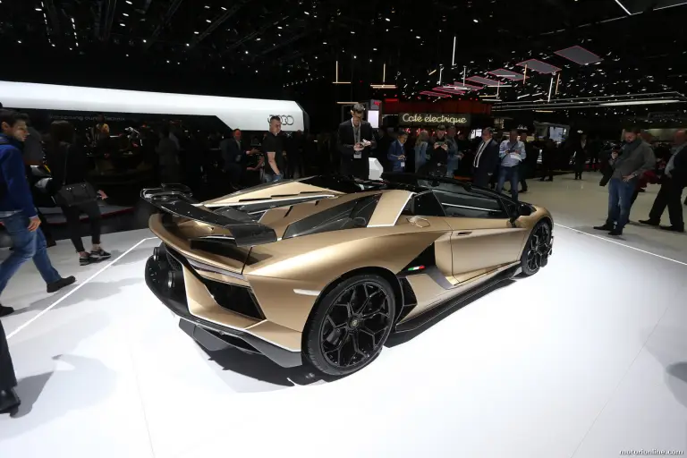 Lamborghini Aventador SVJ Roadster Foto Live - Salone di Ginevra 2019 - 5