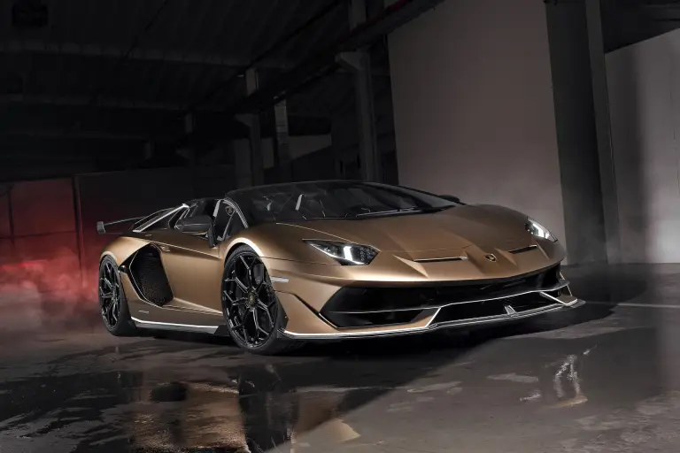 Lamborghini Aventador SVJ Roadster - Salone di Ginevra 2019 - 32