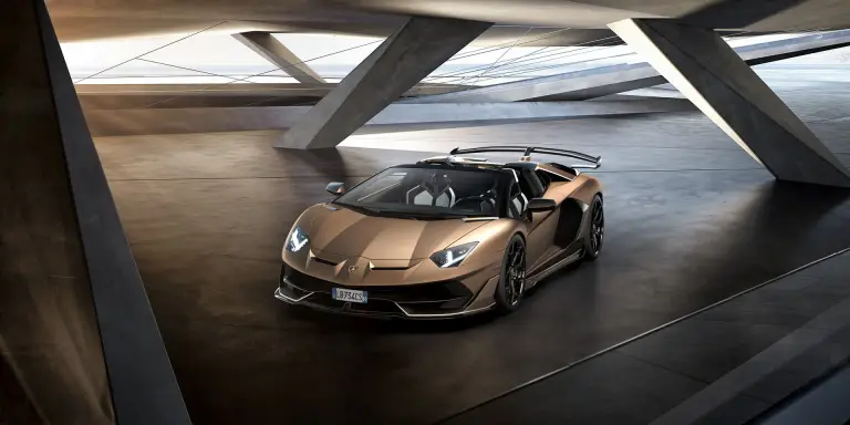 Lamborghini Aventador SVJ Roadster - Salone di Ginevra 2019 - 22