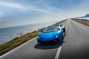 Lamborghini Aventador Ultimae - Foto su strada - 12