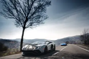 Lamborghini Aventador Ultimae - Foto su strada - 3
