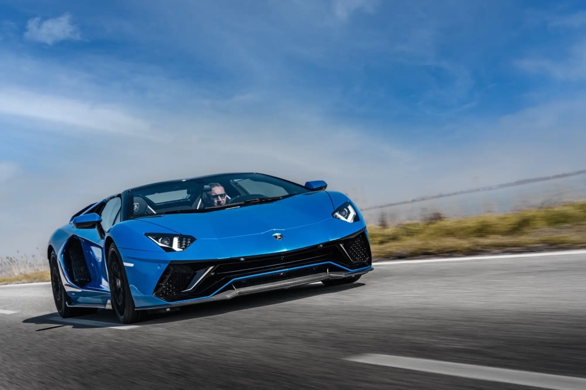 Lamborghini Aventador Ultimae - Foto su strada - 32