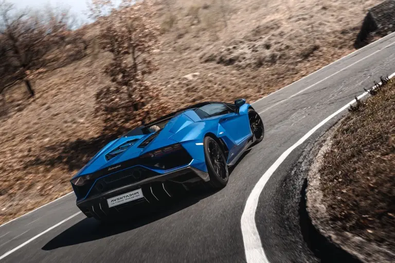 Lamborghini Aventador Ultimae - Foto su strada - 42