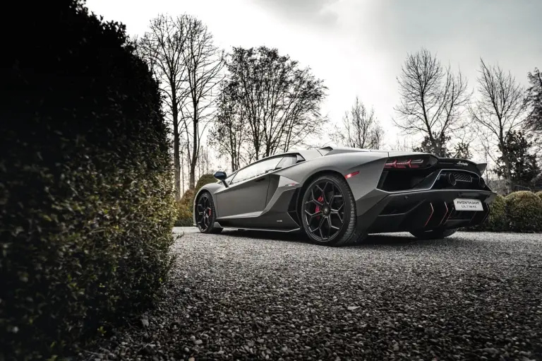Lamborghini Aventador Ultimae - Foto su strada - 46