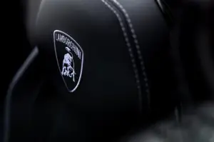 Lamborghini Aventador Ultimae - Foto su strada - 45