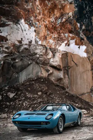 Lamborghini Aventador Ultimae Roadster - Omaggio Miura Roadster