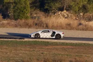 Lamborghini Cabrera - Foto spia 28-11-2013