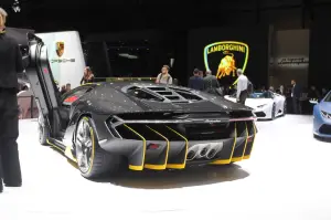 Lamborghini Centenario - Salone di Ginevra 2016