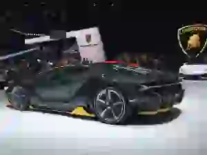 Lamborghini Centenario - Salone di Ginevra 2016 - 10