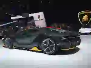 Lamborghini Centenario - Salone di Ginevra 2016