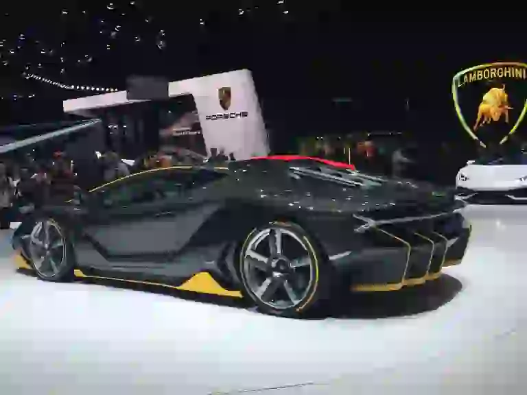 Lamborghini Centenario - Salone di Ginevra 2016 - 10