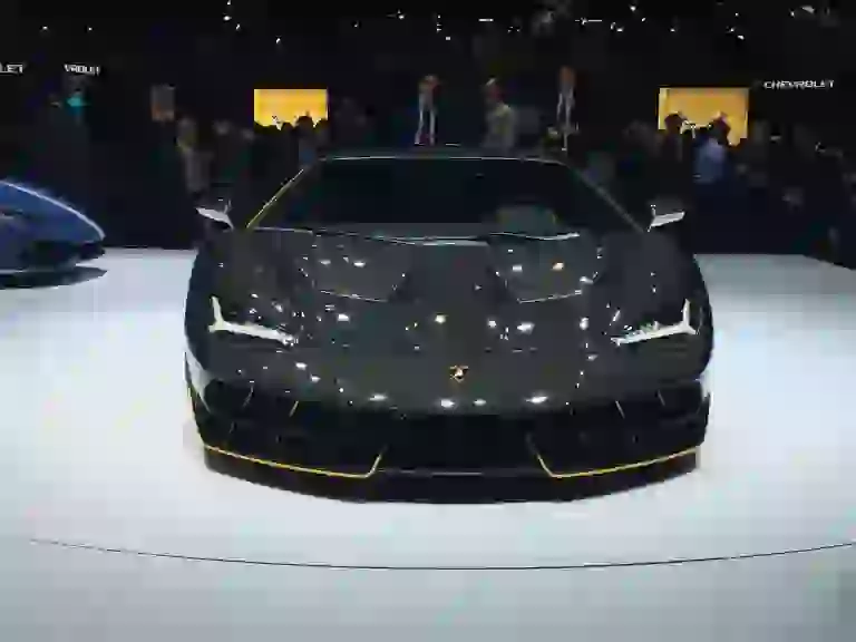 Lamborghini Centenario - Salone di Ginevra 2016 - 3