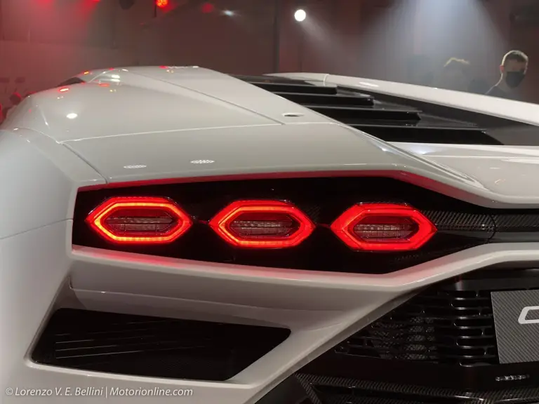 Lamborghini Countach 2021 - Milano Design Week - 7