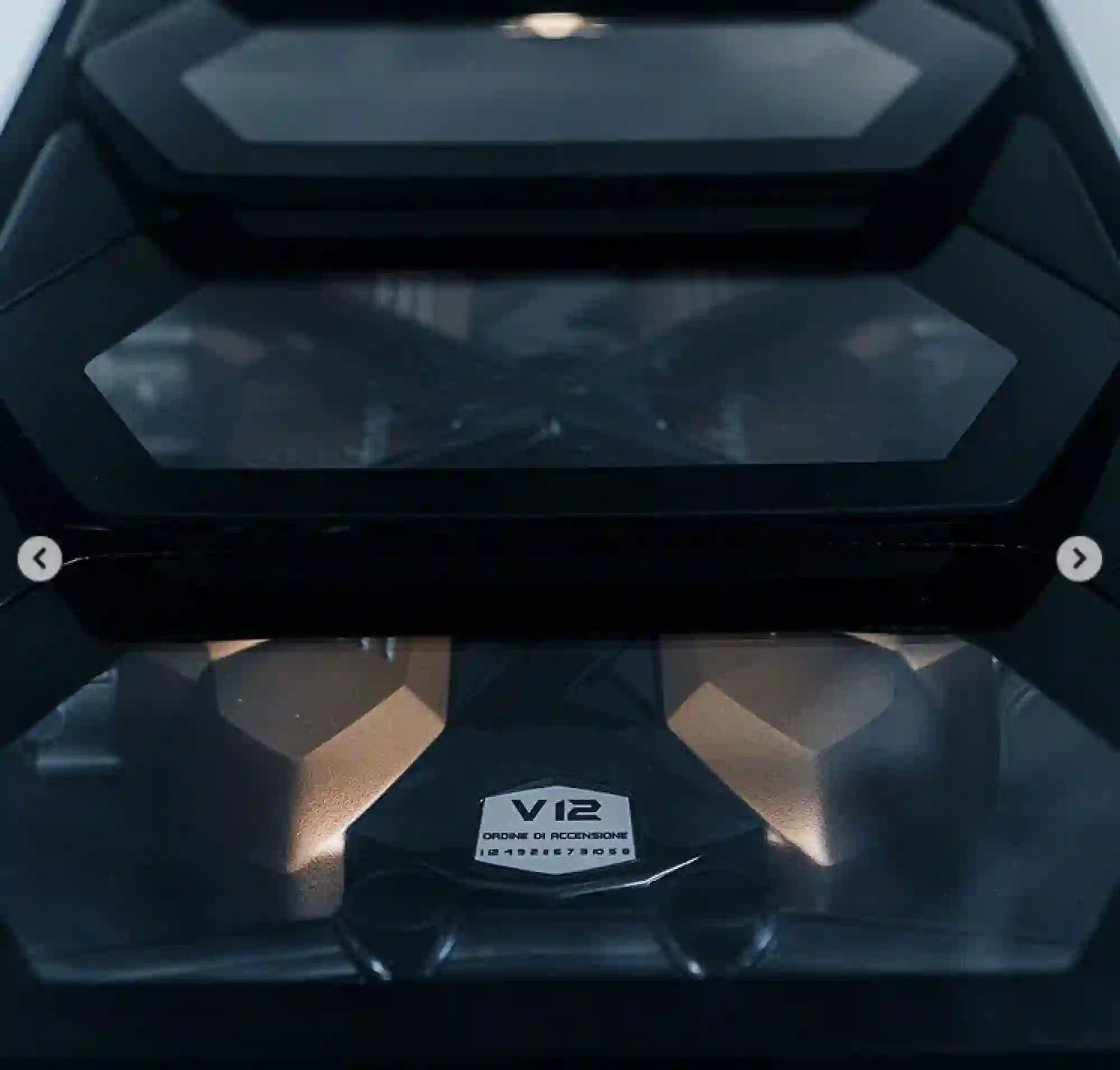 Lamborghini Countach 2021 - Teaser - 4