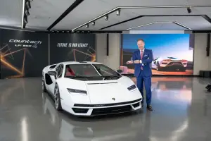 Lamborghini Countach LPI 800-4