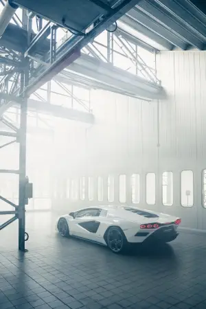 Lamborghini Countach LPI 800-4