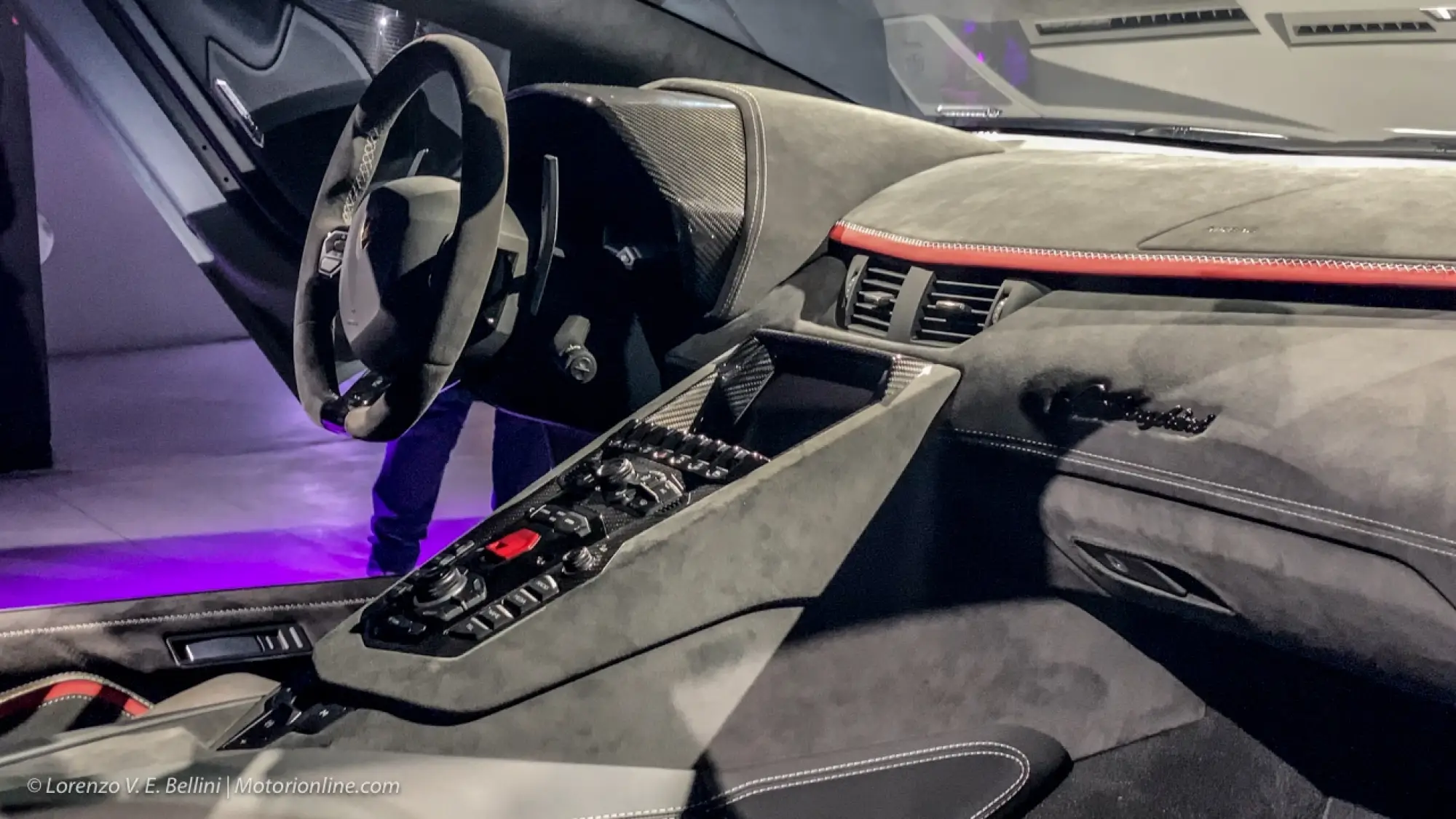 Lamborghini e Alcantara - Customization is the Key - 17