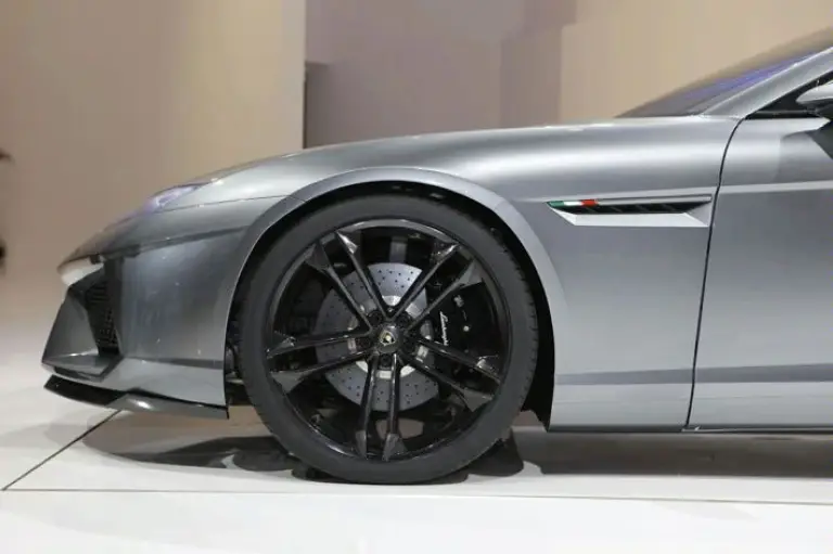 Lamborghini Estoque Concept - 32