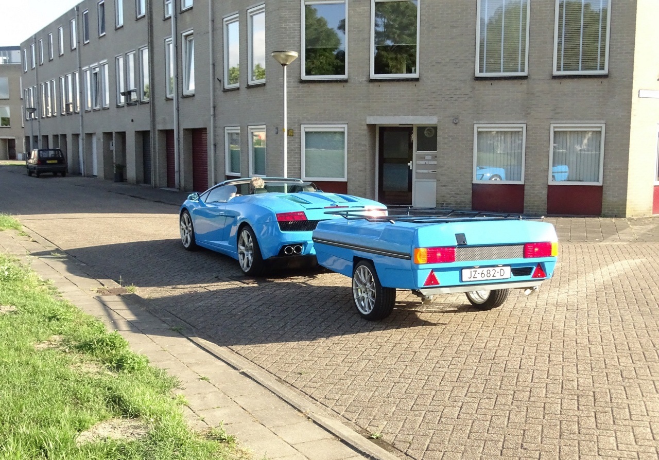 Lamborghini Gallardo con rimorchio