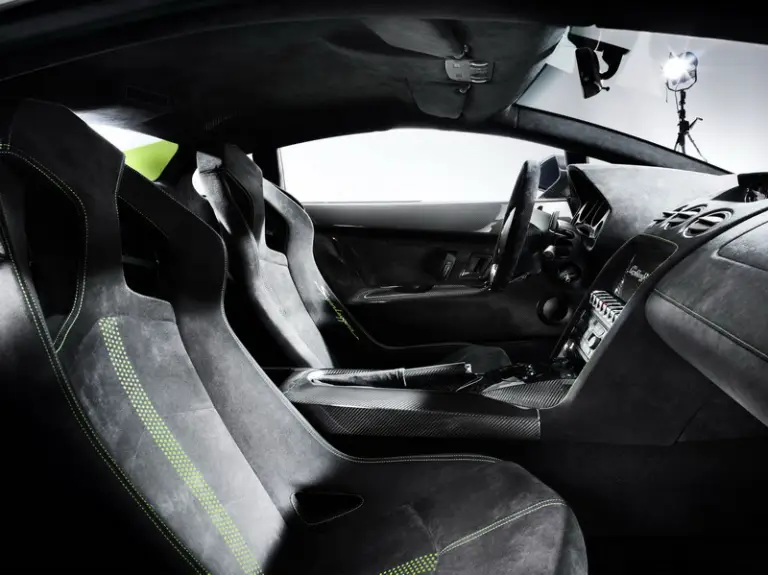 Lamborghini Gallardo LP 570-4 Superleggera - 14
