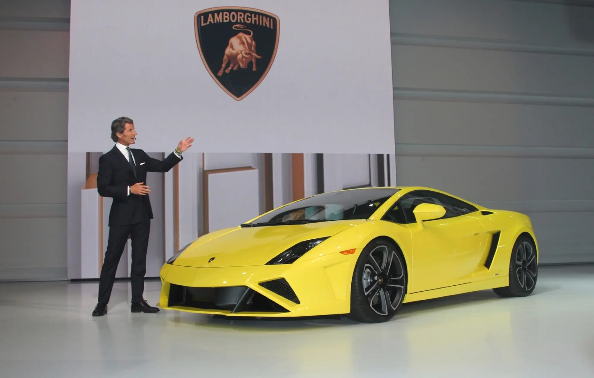 Lamborghini Gallardo LP560-4 Foto Live - Salone di Parigi 2012 - 8