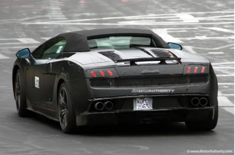 Lamborghini Gallardo LP570-4 Superleggera Spyder- Foto spia 30-06-2010 - 5