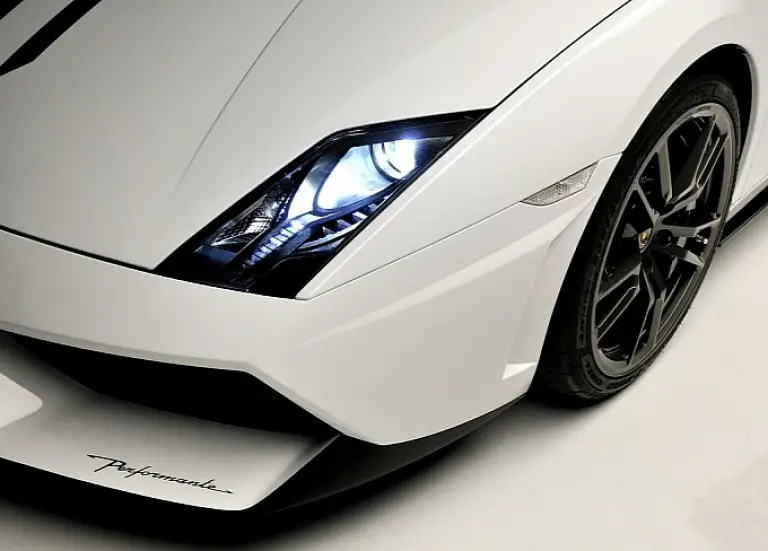 Lamborghini Gallardo Performante - 31