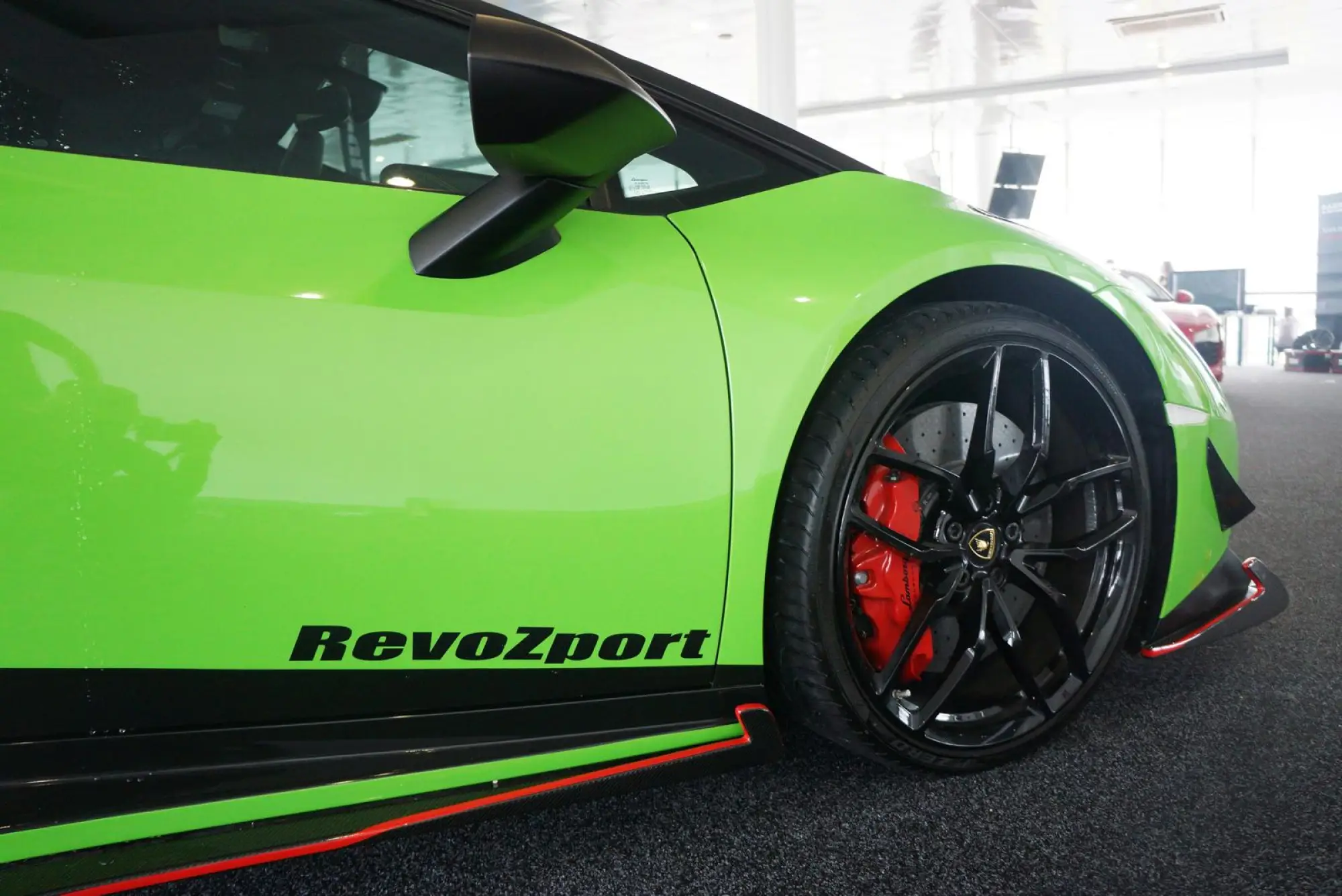Lamborghini Huracan by RevoZport - 10