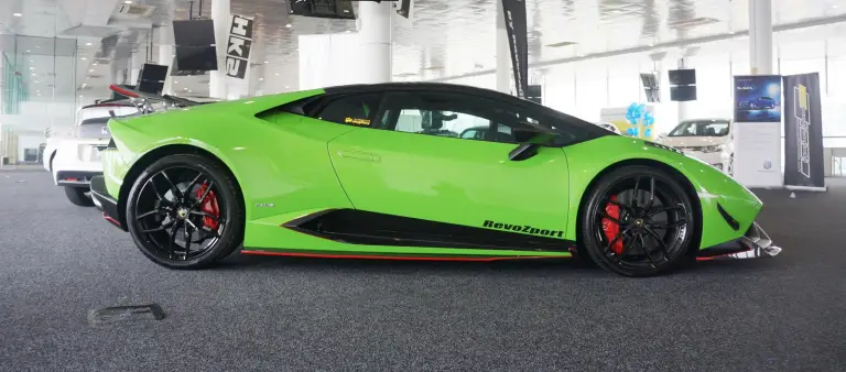 Lamborghini Huracan by RevoZport - 14