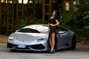 Lamborghini Huracan e Andreea Rusz