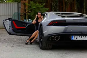 Lamborghini Huracan e Andreea Rusz