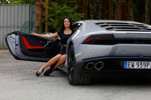 Lamborghini Huracan e Andreea Rusz