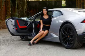 Lamborghini Huracan e Andreea Rusz