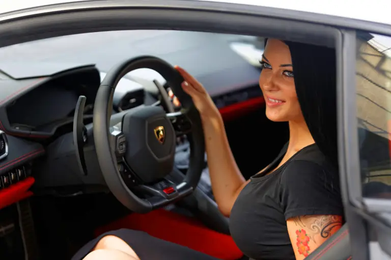 Lamborghini Huracan e Andreea Rusz - 134