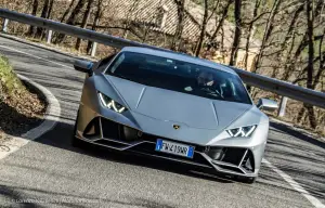 Lamborghini Huracan Evo 2020 - prova su strada