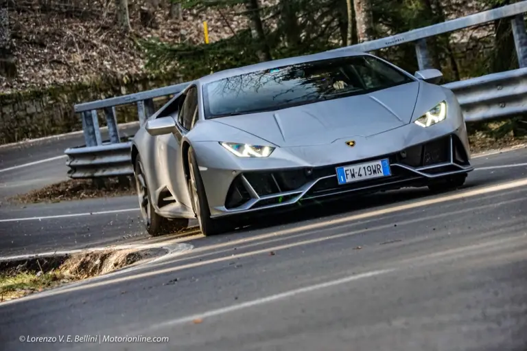 Lamborghini Huracan Evo 2020 - prova su strada - 6