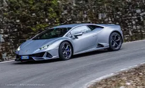 Lamborghini Huracan Evo 2020 - prova su strada - 22