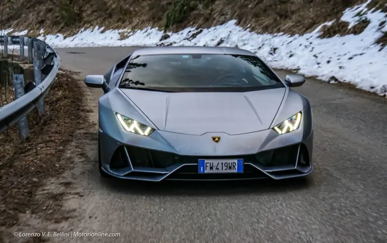 Lamborghini Huracan Evo 2020 - prova su strada - 11