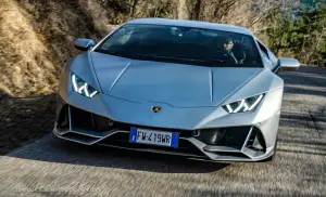 Lamborghini Huracan Evo 2020 - prova su strada - 30