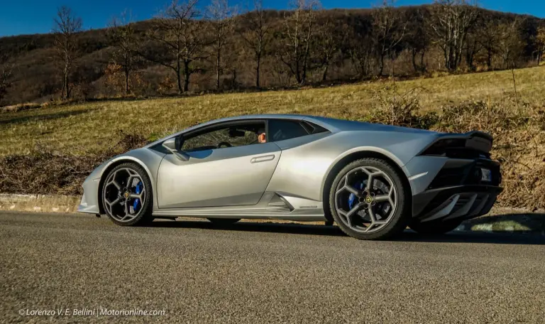 Lamborghini Huracan Evo 2020 - prova su strada - 34
