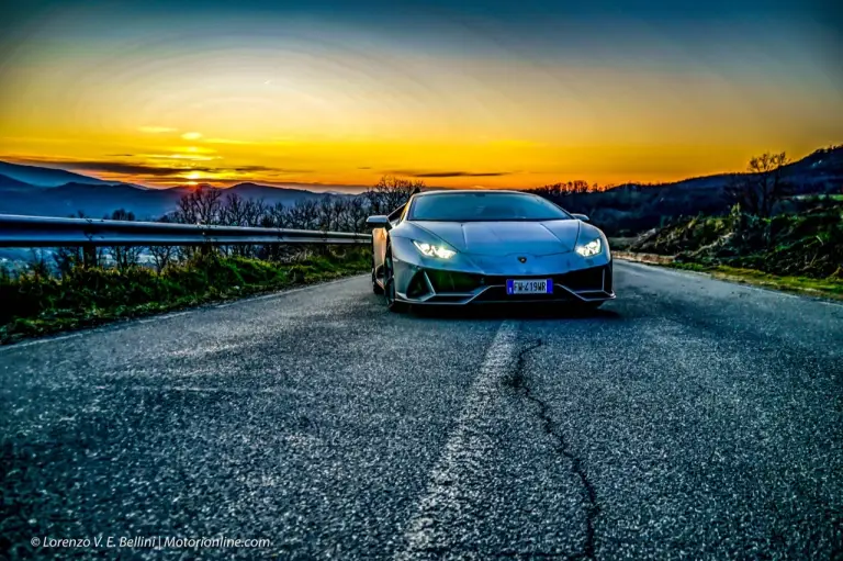 Lamborghini Huracan Evo 2020 - prova su strada - 18