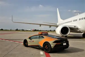 Lamborghini Huracan Evo Follow Me - Aeroporto di Bologna - 12