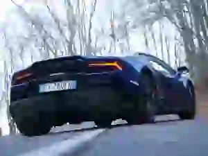 Lamborghini Huracan Evo RWD - Prova su Strada  - 19