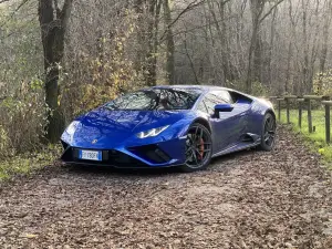 Lamborghini Huracan Evo RWD - Prova su Strada  - 11