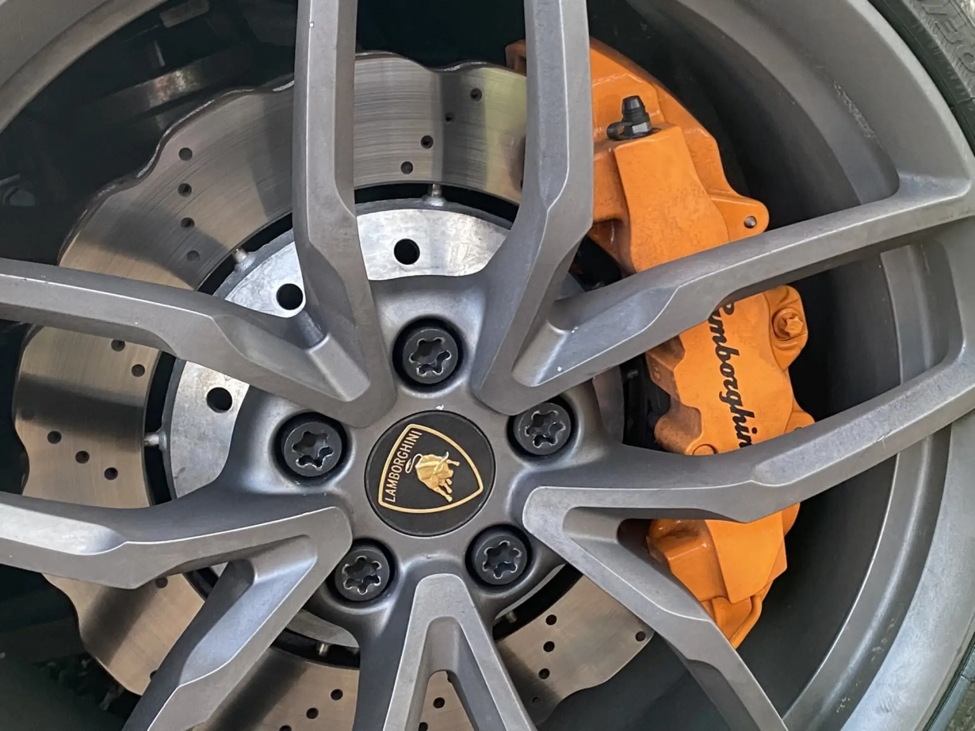 Lamborghini Huracan Evo RWD - Prova su Strada  - 10