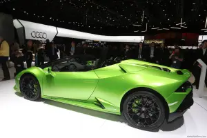 Lamborghini Huracan Evo Spyder Foto Live - Salone di Ginevra 2019