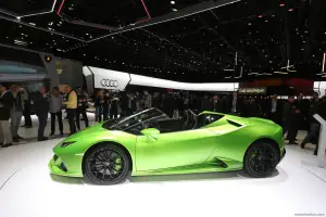 Lamborghini Huracan Evo Spyder Foto Live - Salone di Ginevra 2019 - 9